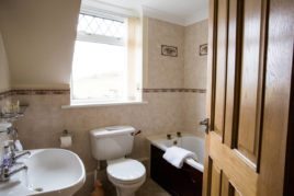 The bathroom at Brynymor Cottage self-catering accommodation, Llangennith, Gower Peninsula