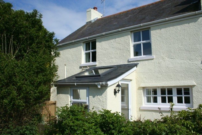 Berry Hall Cottage is a self-catering holiday property in Berry
