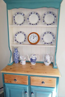 The dresser at Sunnyside self-catering accommodation, Rhossili, Gower