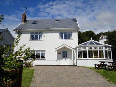 The Beach House self-catering seaside house, Horton, Gower