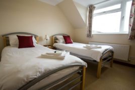 The twin bedroom at Brynymor Cottage self-catering accommodation, Llangennith, Gower