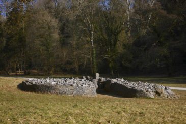 Parc Le Breos Burial Chamber, Parkmill