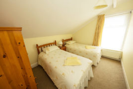 The twin bedroom at Faircroft, Rhossili