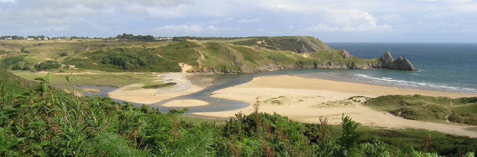 Three Cliffs Bay in the Gower Peninsula came 8th in the top 10 UK beaches 2018